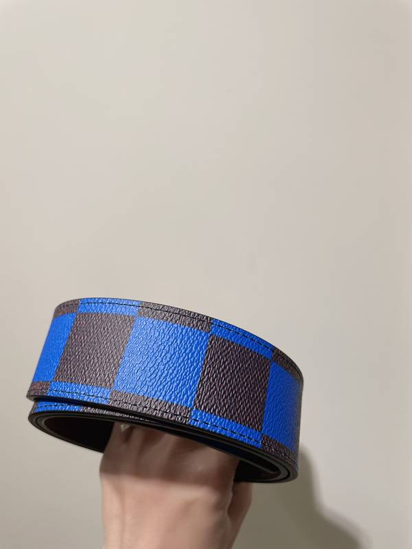 Louis Vuitton 40MM Belt LVB00341